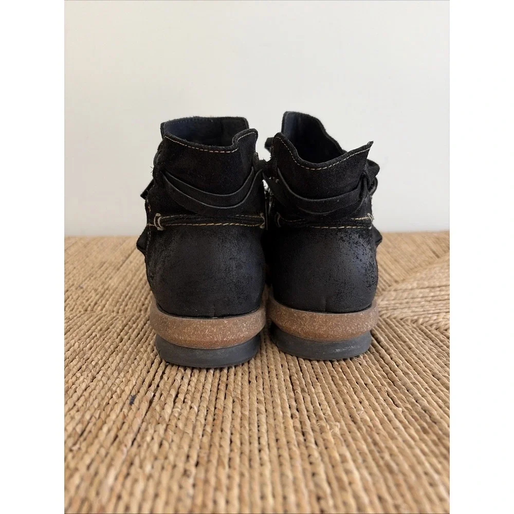 Born Boots Tarkiln black distressed ankle bootie zip‎ Womens Sz 8.5/40 Grunge